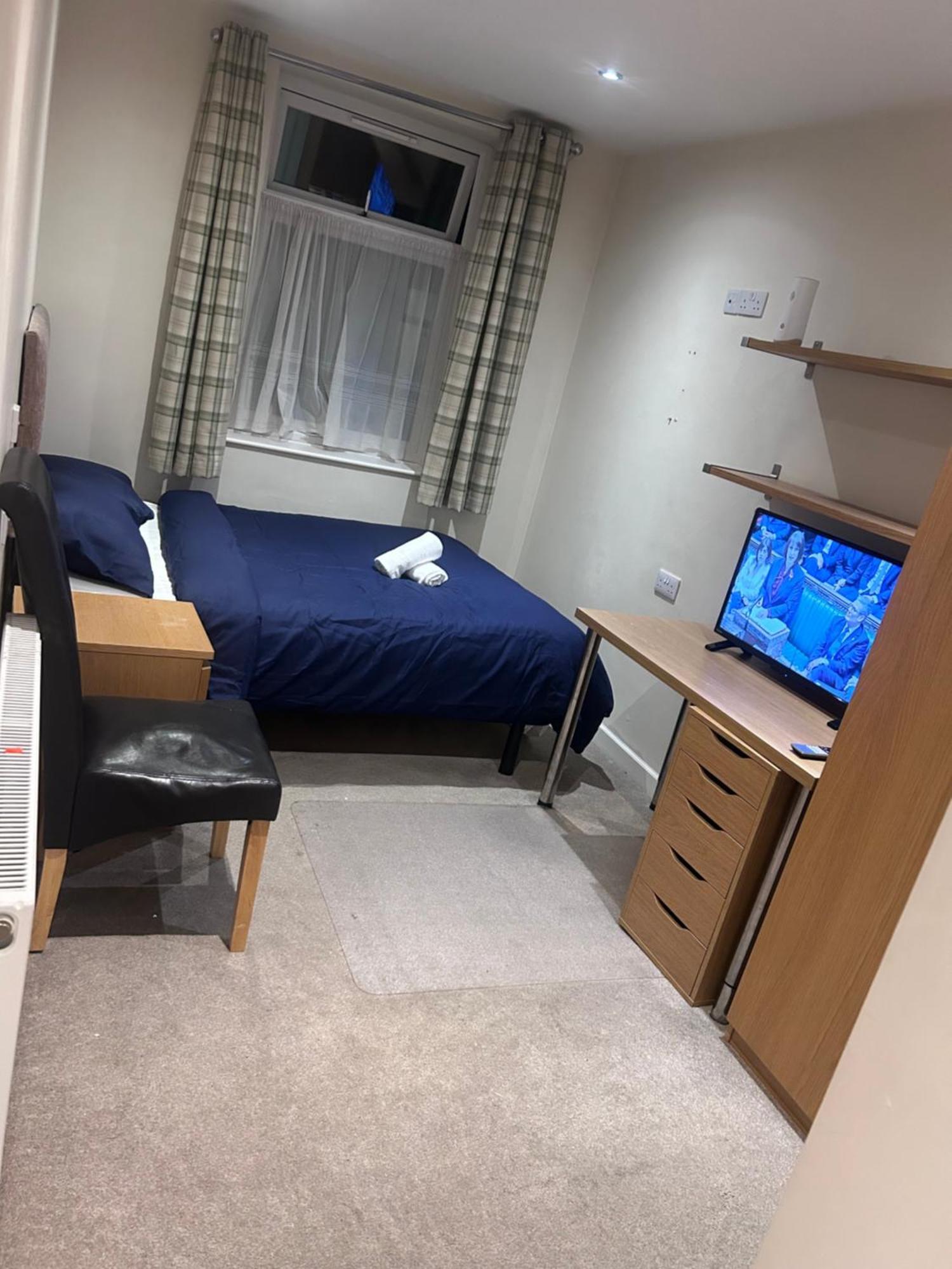 Seaford Guest House Pri Stoke-on-Trent Экстерьер фото